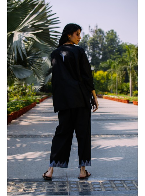 Jacket with Butas