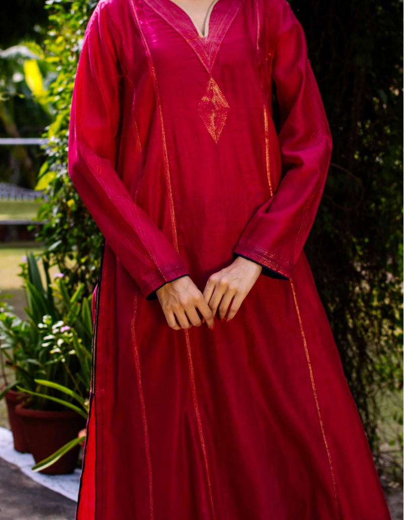 Kurta with Gold Trim Kurta with Gold Trim