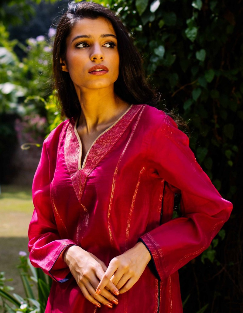 Kurta with Gold Trim Kurta with Gold Trim