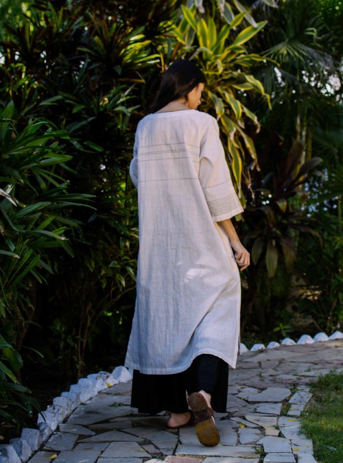 Horizontal Thread Work Kurta