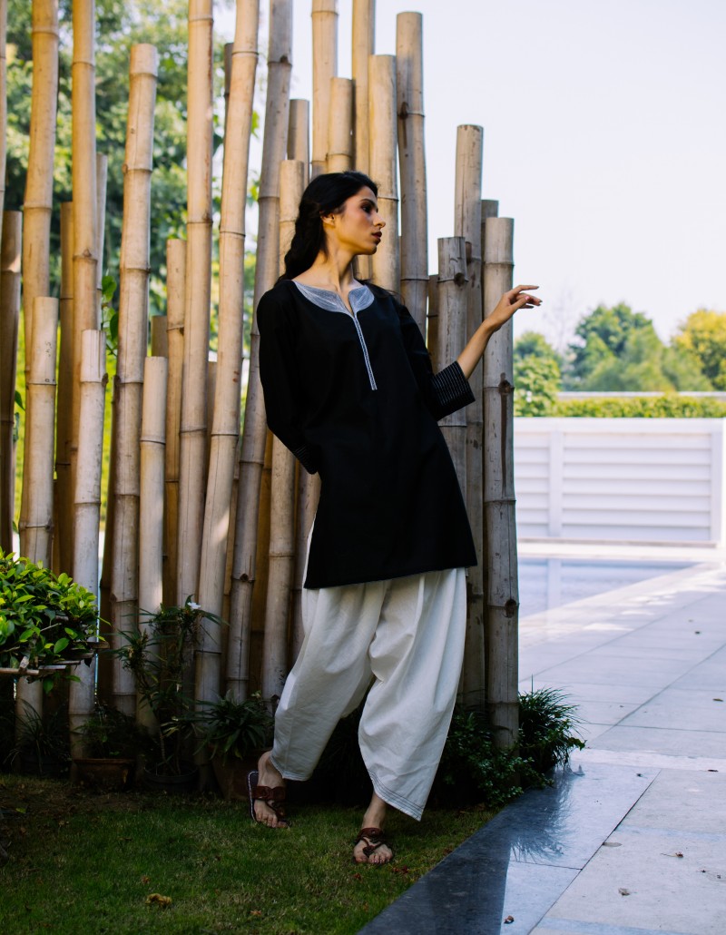 Leaf-Neck Kurta Leaf-Neck Kurta