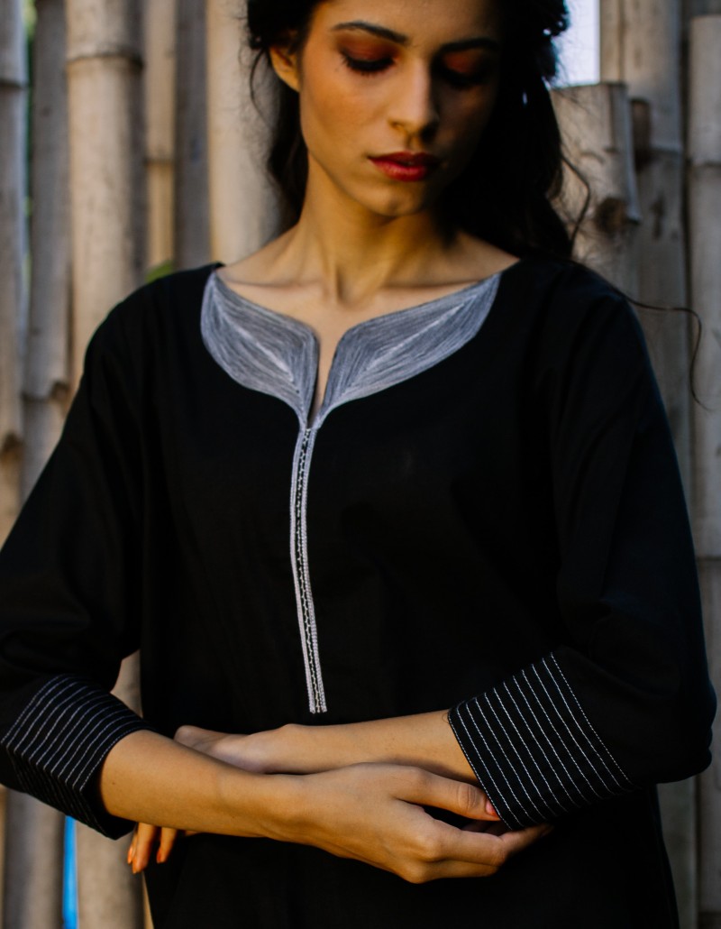 Leaf-Neck Kurta Leaf-Neck Kurta
