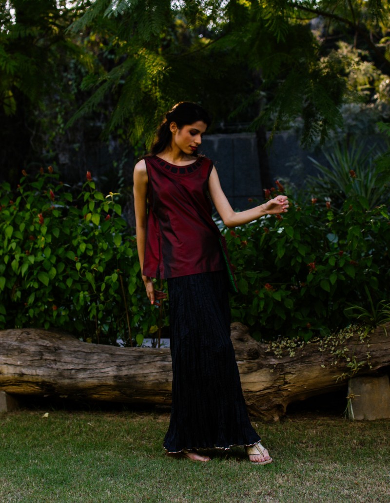 Silk Squared Sleeveless Top Silk Squared Sleeveless Top