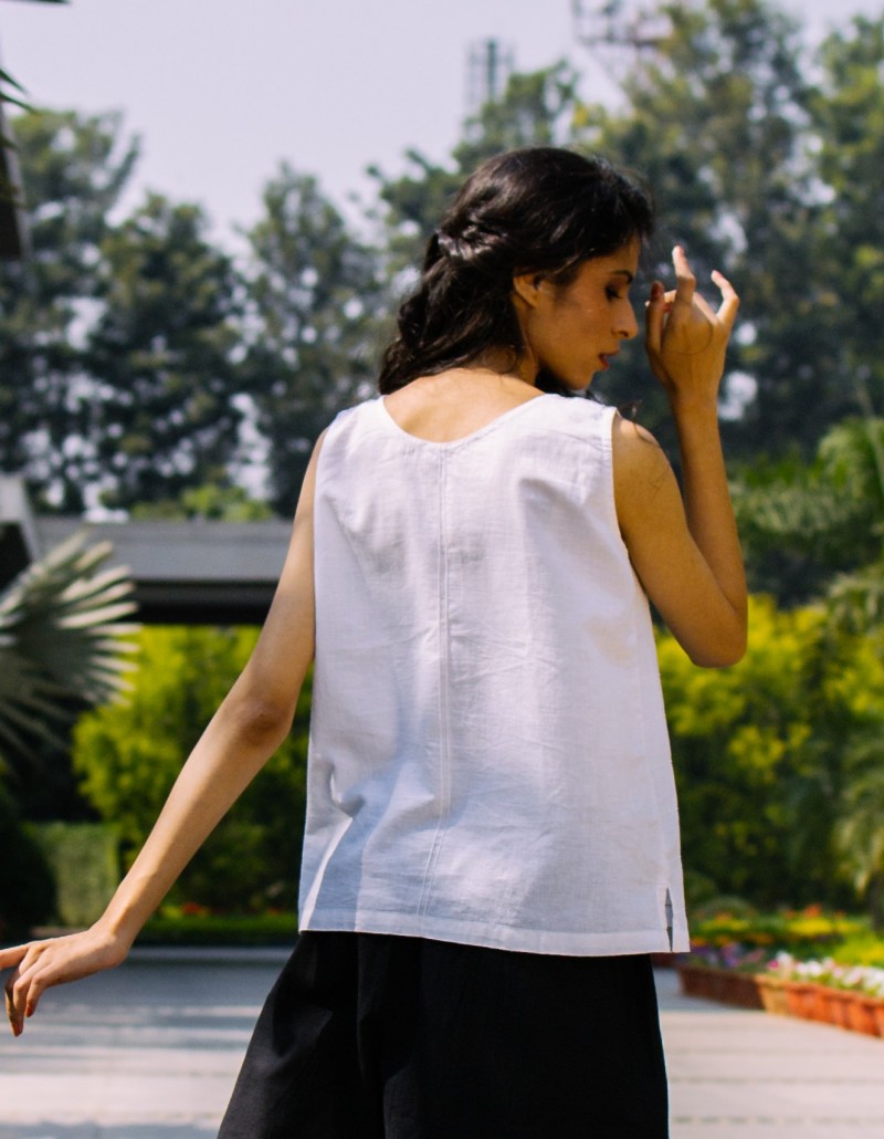 Off-White Sleeveless Top Off-White Sleeveless Top