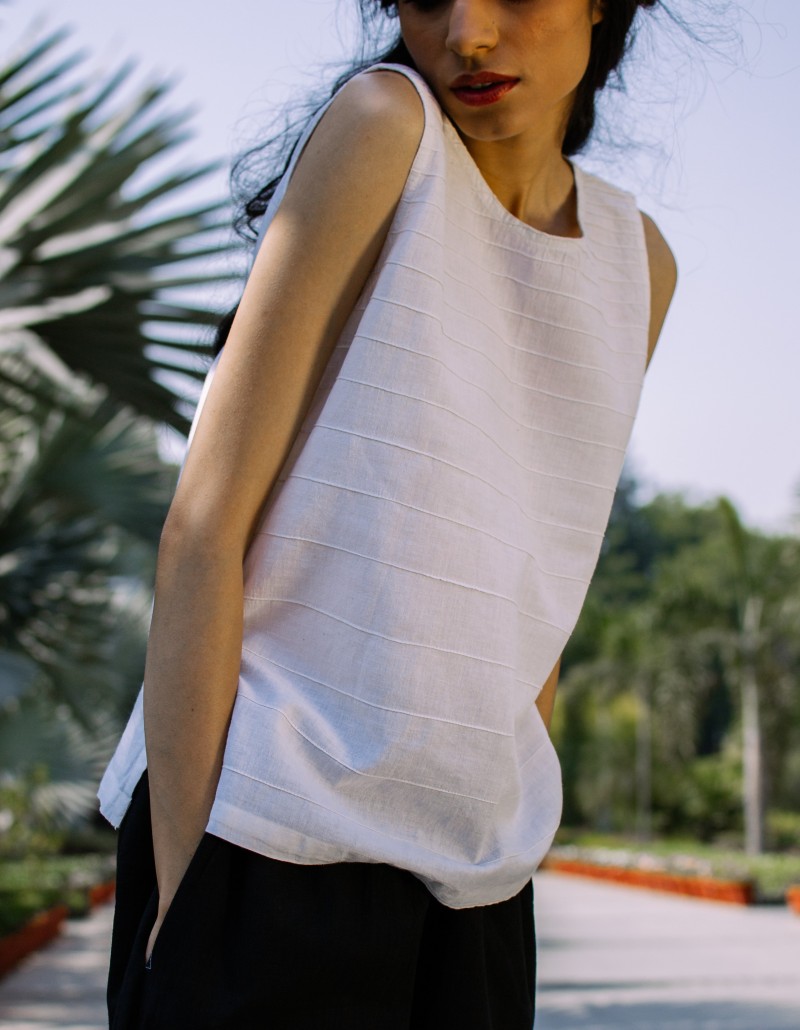 Off-White Sleeveless Top Off-White Sleeveless Top