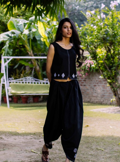 Barfi Crop Top